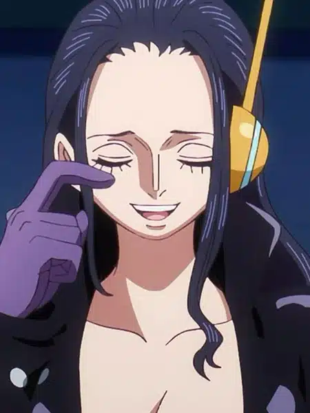Nico Robin con guanti viola nell'arco di Egghead
